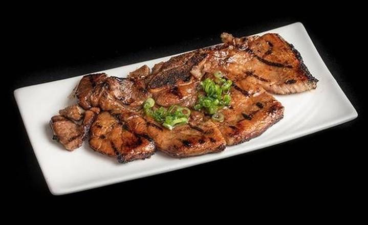 T2. Grilled Pork Chop (烤猪扒)